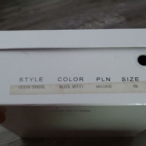 Ashro  Guava  strappy Sandals  with seashells  and blue stones  Sz 8 - Picture 11 of 12